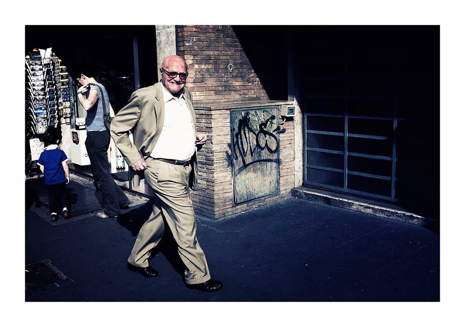 Una X100T in strada - Roma Street Photography -Pic by Alessandro Schiariti