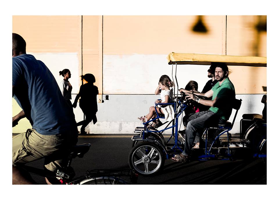 Fuji x100t in strada - Roma Street Photography - Pic by Alessandro Schiariti